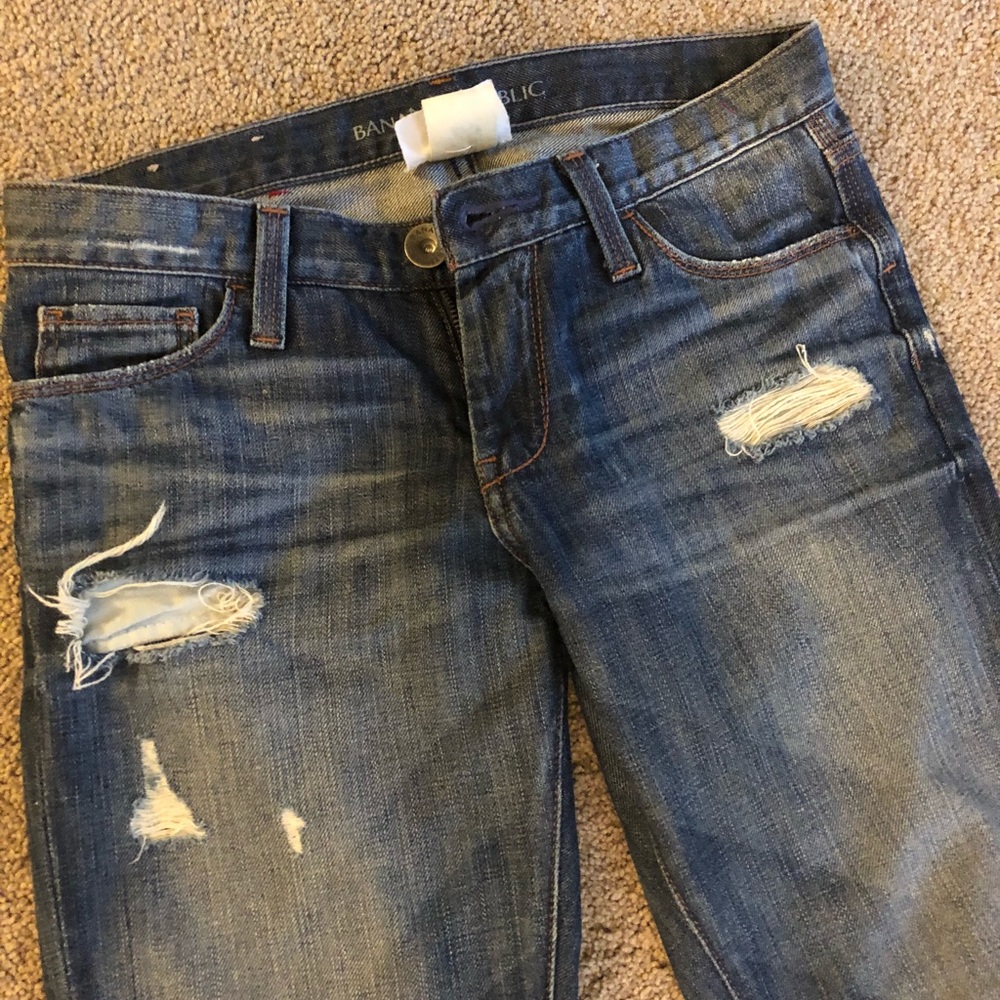 Banana republic size 25 distressed jeans